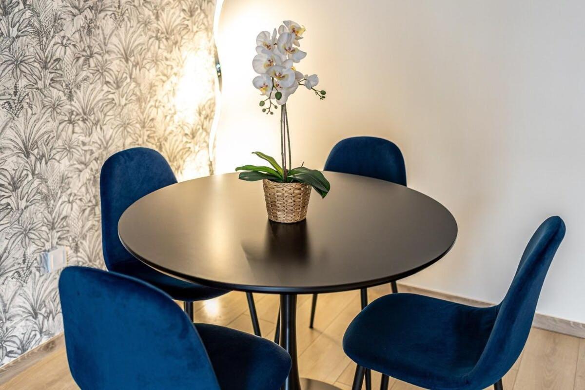 Appartement L'Ilot Bleu Paradis Мелен Екстер'єр фото